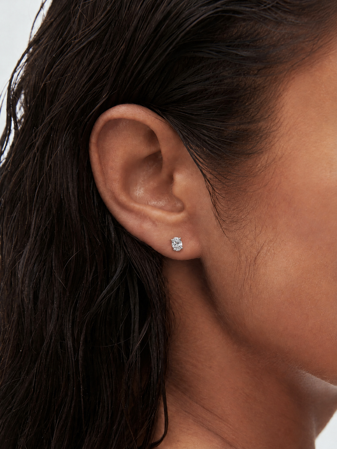 Pendientes Solitario de Oro con Diamantes Oval | Élia