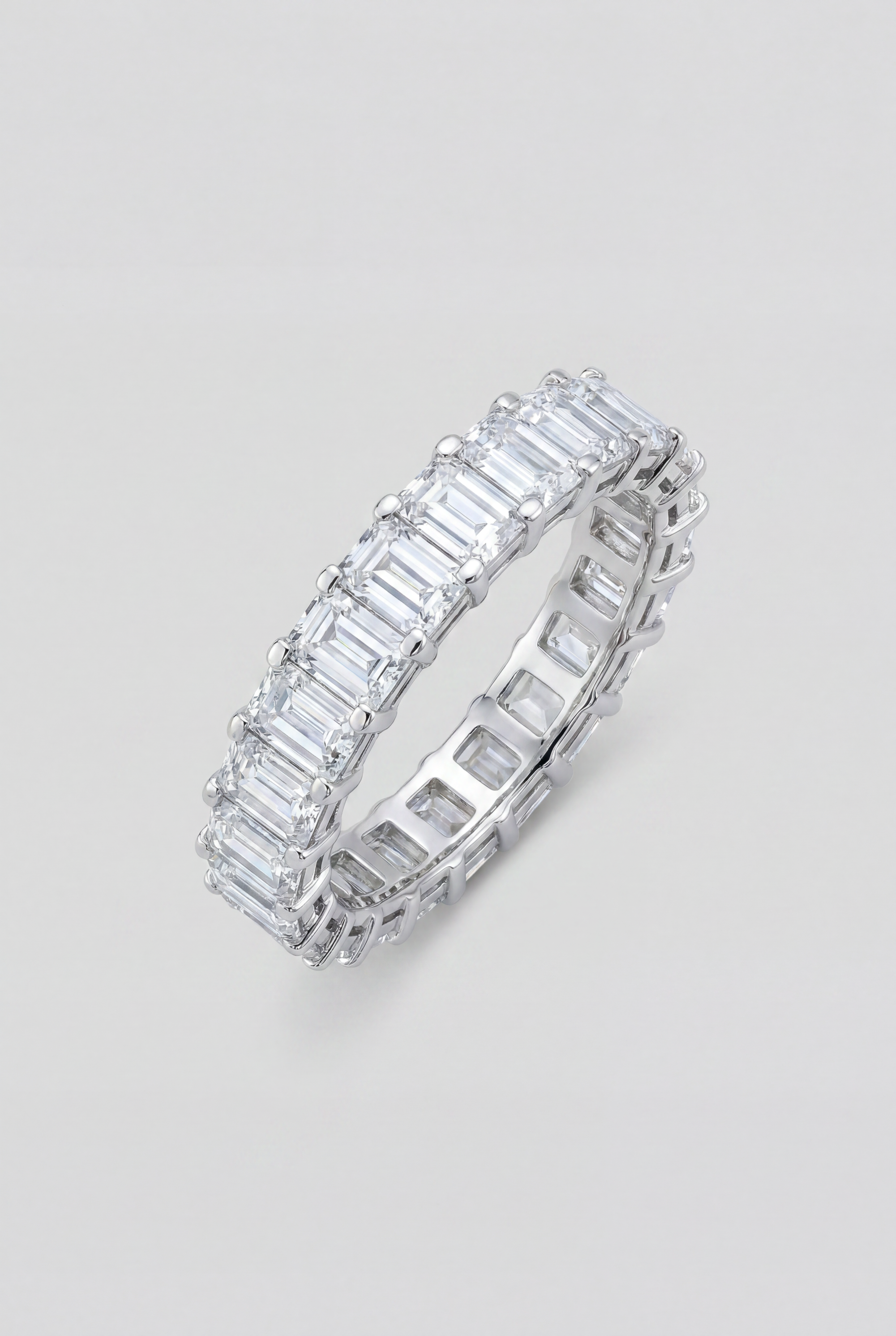 Anillo de diamantes y oro blanco Eternity Apenino