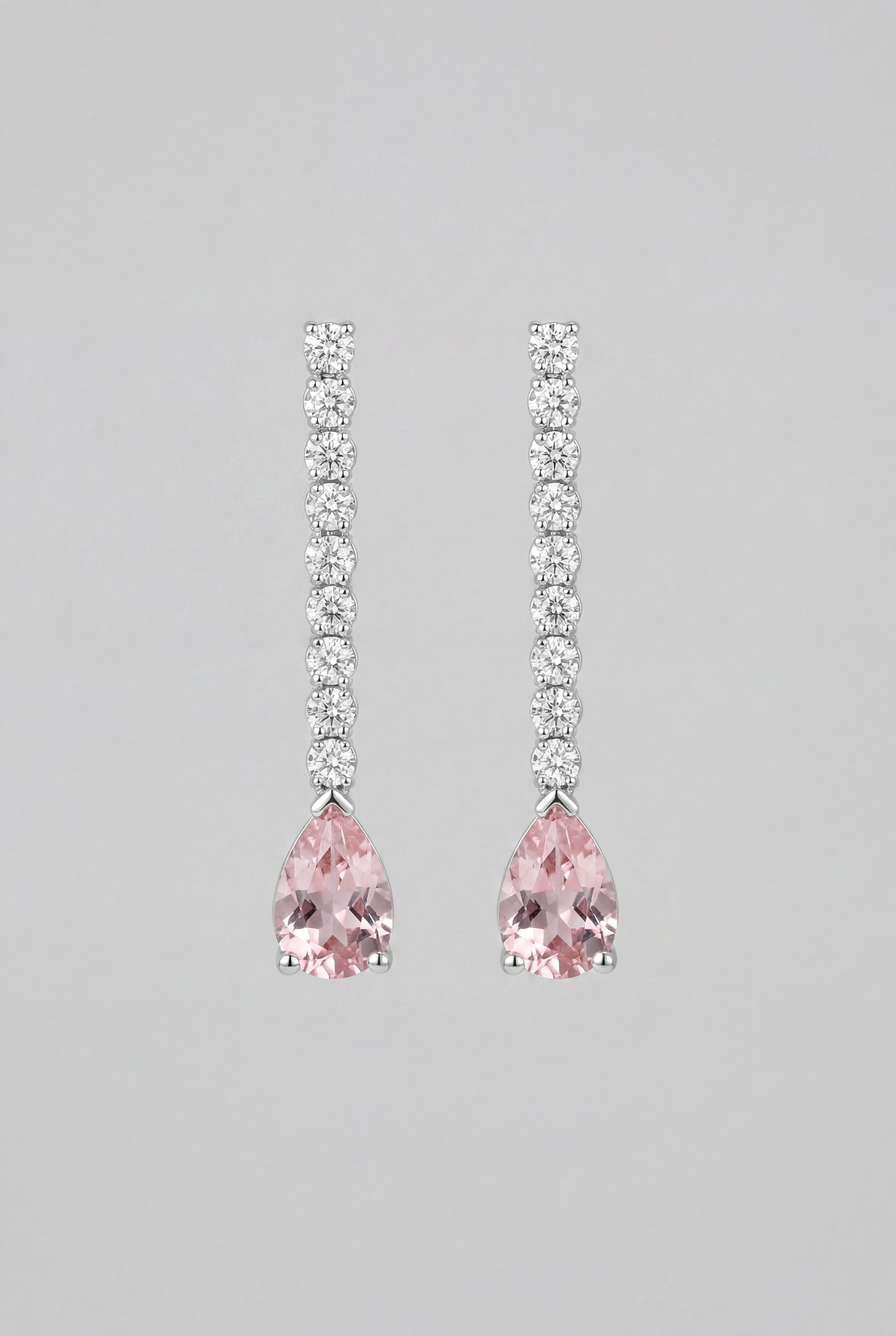 Pendientes de diamantes, morganitas y oro blanco Ricci